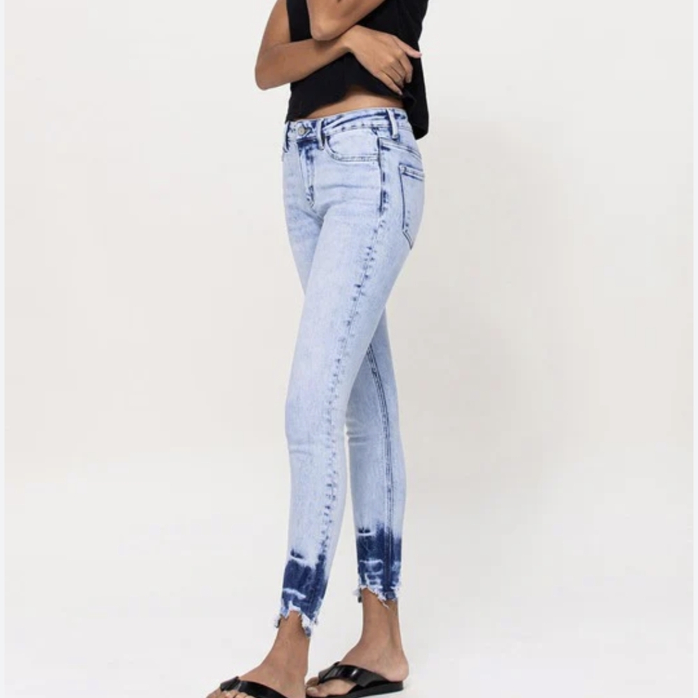 VETVET Acid Wash Mid Rise Skinny Jeans ~ NWT
